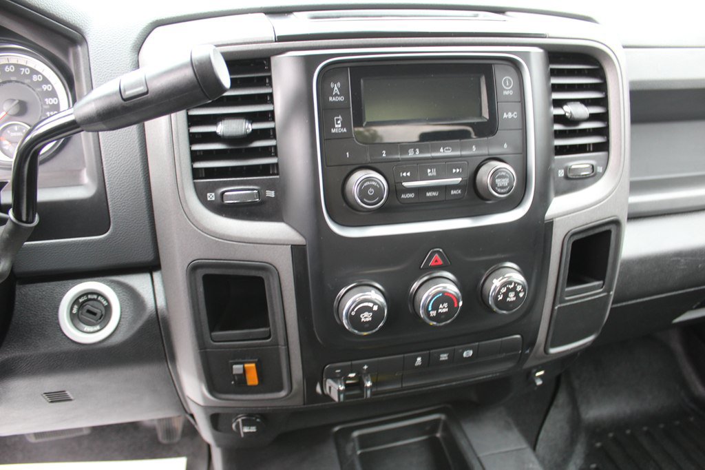 Used 2018 RAM 3500 Tradesman w/ Chrome Appearance Group AWD/4WD image 19