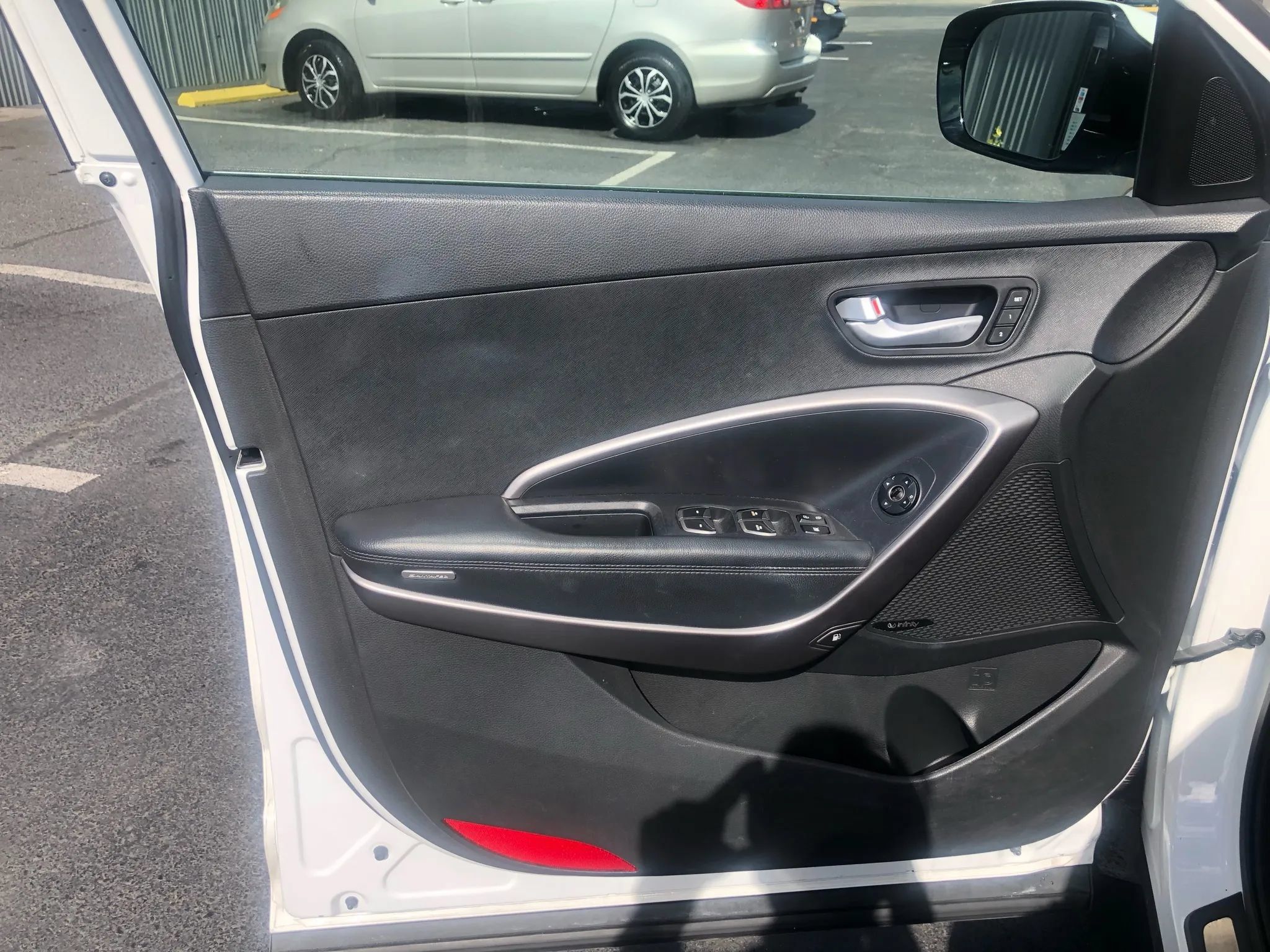 Used 2015 Hyundai Santa Fe Sport 2.0T w/ Option Group 05 FWD image 10