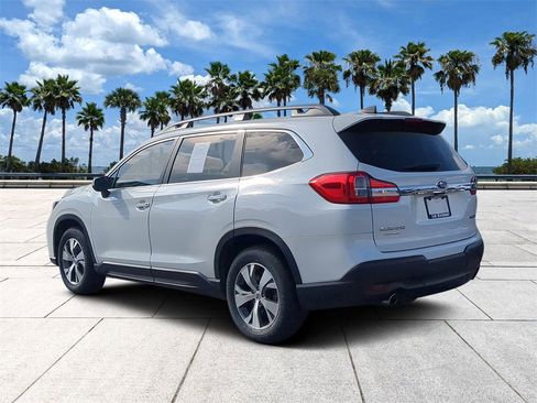 Certified 2022 Subaru Ascent Premium w/ Convenience Package image 5