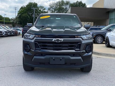 Used 2023 Chevrolet Colorado LT AWD/4WD image 2