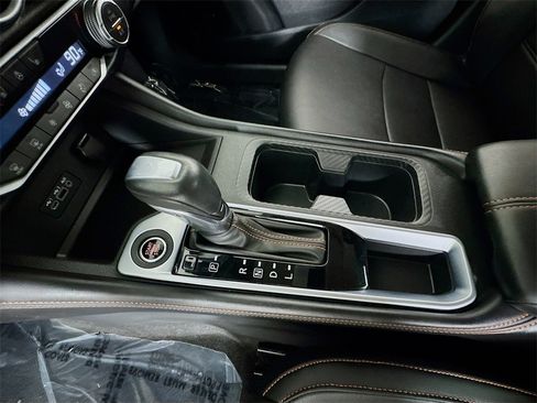 Used 2023 Nissan Sentra SR w/ SR Premium Package image 17