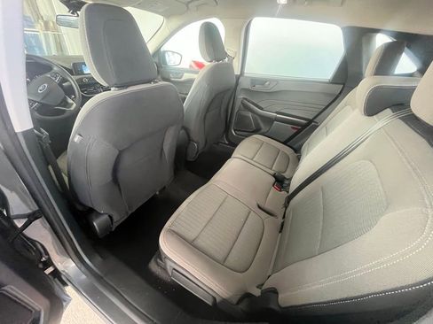 Used 2021 Ford Escape S image 26