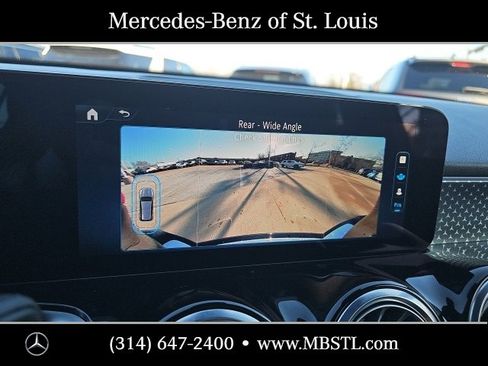 Certified 2025 Mercedes-Benz GLB 250 4MATIC image 28