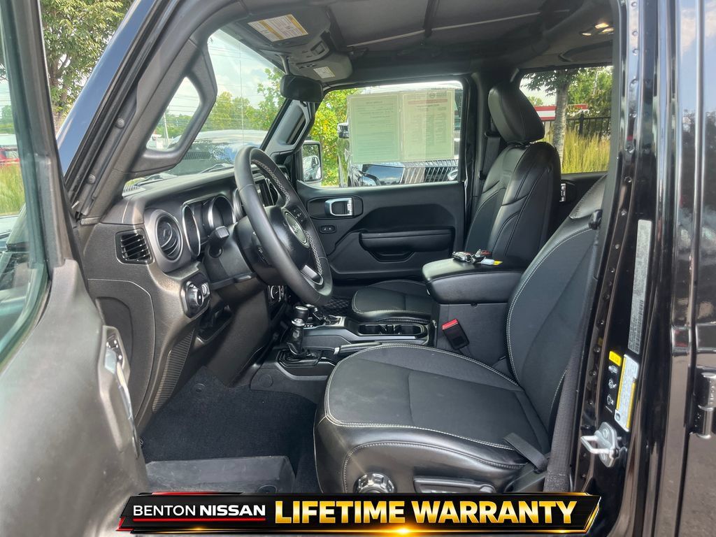 Used 2023 Jeep Wrangler Unlimited Sport AWD/4WD image 11