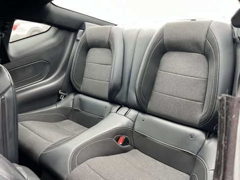 Used 2025 Ford Mustang Coupe image 22