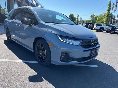 Used 2026 Honda Odyssey Sport-L image 4