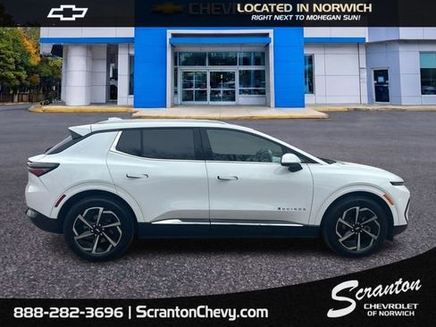 Certified 2025 Chevrolet Equinox EV LT FWD image 4