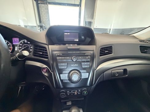Used 2015 Acura ILX FWD image 16