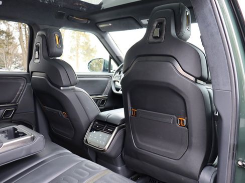 Used 2022 Rivian R1T Adventure image 18