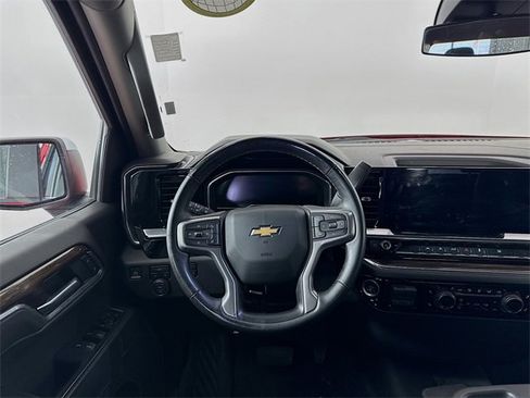 Used 2025 Chevrolet Silverado 1500 LT image 23