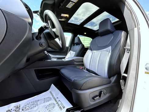 New 2026 INFINITI QX60 Sport w/ Dark Cargo Package AWD/4WD image 10