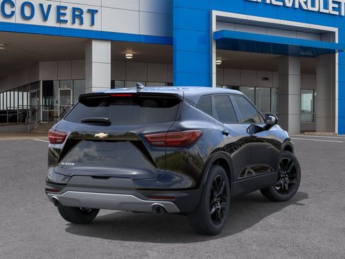 New 2026 Chevrolet Blazer LT FWD image 4
