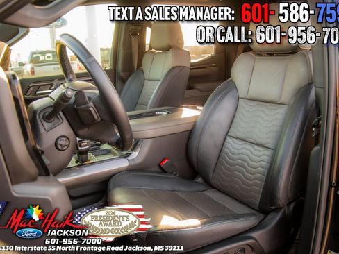 Used 2022 Chevrolet Silverado 1500 ZR2 w/ Technology Package image 7