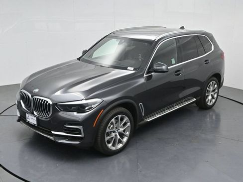 Used 2023 BMW X5 xDrive40i AWD/4WD image 44