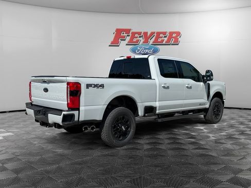 New 2026 Ford F250 Lariat w/ Black Appearance Package AWD/4WD image 5