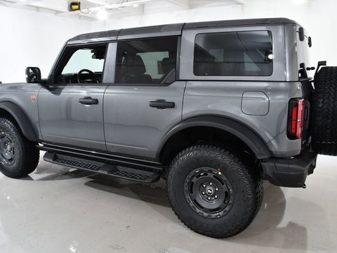 New 2025 Ford Bronco Badlands image 15
