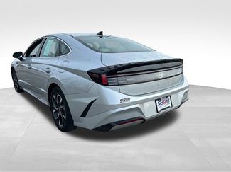 Used 2025 Hyundai Sonata SEL video 3