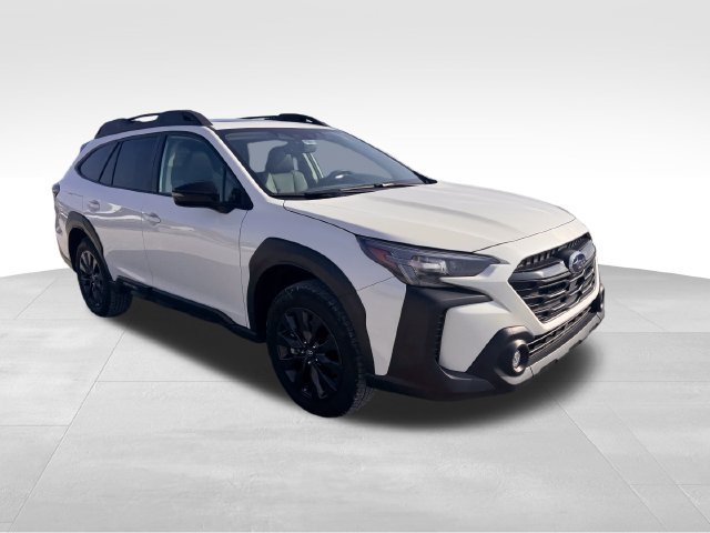 Used 2025 Subaru Outback Onyx Edition AWD/4WD image 3