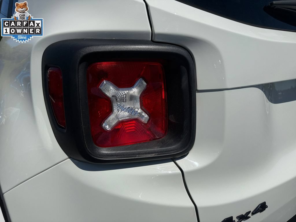 Used 2023 Jeep Renegade Trailhawk AWD/4WD image 21