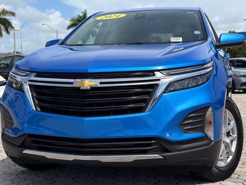 Used 2024 Chevrolet Equinox LT FWD image 2