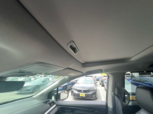Used 2023 Honda Odyssey Touring image 33