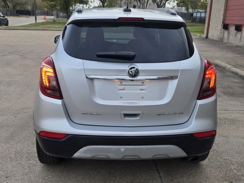 Used 2018 Buick Encore Preferred image 7
