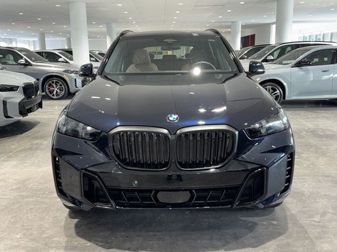 New 2026 BMW X5 sDrive40i w/ M Sport Package RWD image 2