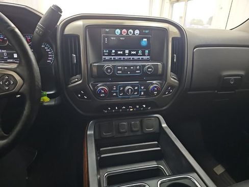 Used 2017 Chevrolet Silverado 2500 High Country w/ Duramax Plus Package AWD/4WD image 17