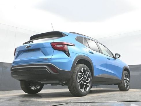 New 2026 Chevrolet Trax RS w/ Driver Confidence Package FWD image 43