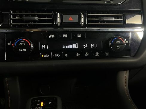 Used 2025 Nissan Pathfinder Rock Creek image 15