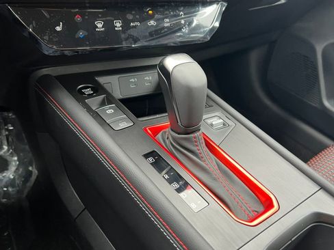 New 2026 Nissan Kicks SR w/ SR Premium Package image 27