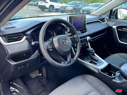 Used 2024 Toyota RAV4 XLE image 13