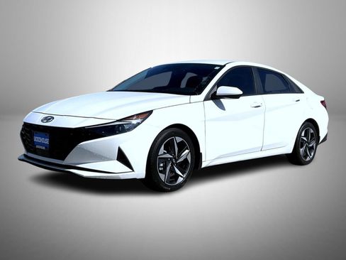 Certified 2023 Hyundai Elantra SEL w/ Convenience Package image 1