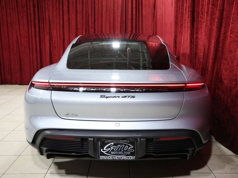 Used 2023 Porsche Taycan GTS image 10