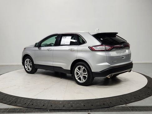 Used 2018 Ford Edge Titanium image 5