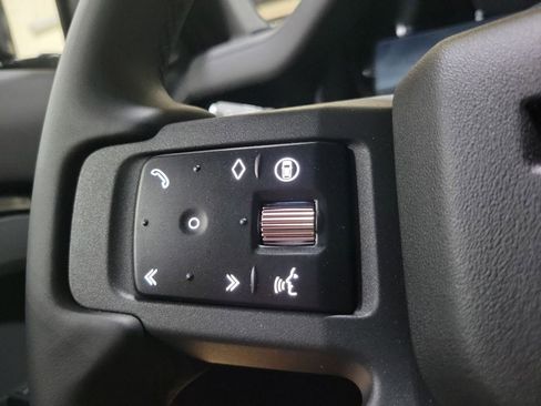 New 2026 Land Rover Defender 110 X-Dynamic SE AWD/4WD image 15
