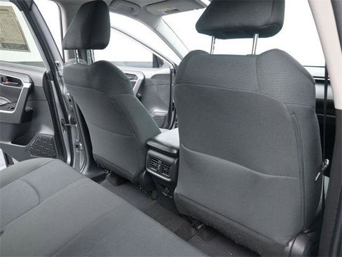 Certified 2022 Toyota RAV4 LE image 24