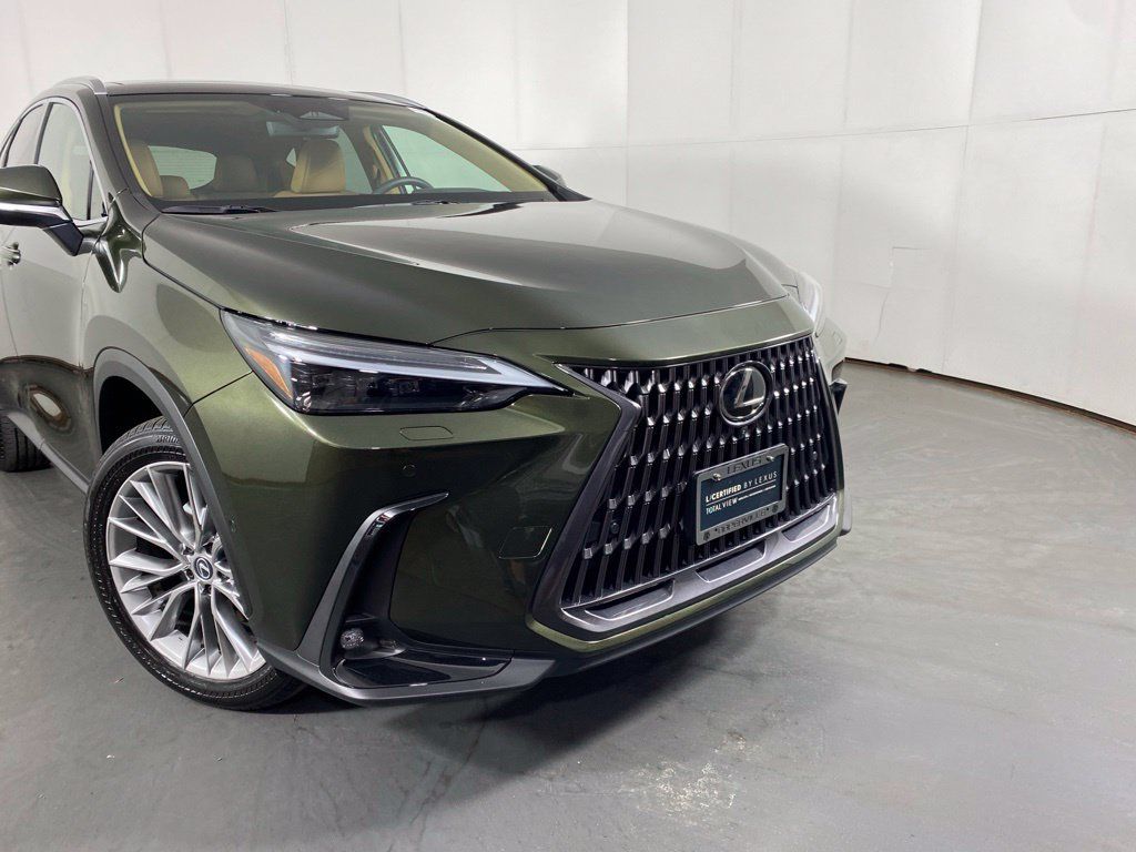 Used 2024 Lexus NX 350h AWD w/ Vision Package image 3