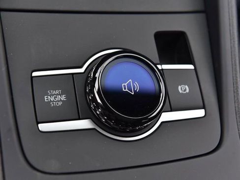 New 2026 Volkswagen Tiguan SE AWD/4WD image 17