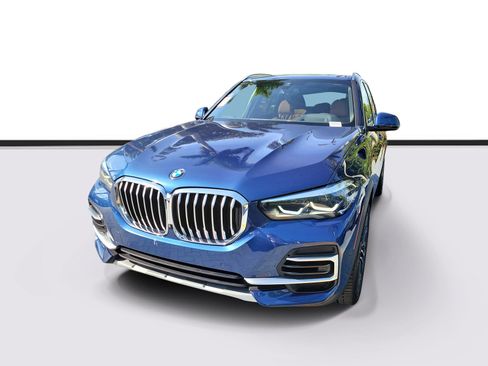 Used 2023 BMW X5 xDrive40i w/ Premium Package AWD/4WD image 2