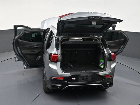 Used 2024 Buick Encore GX Sport Touring FWD image 32
