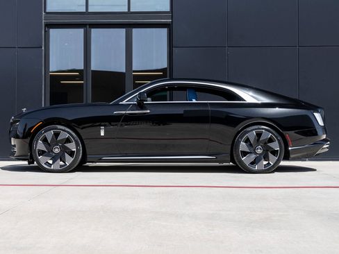 New 2025 Rolls-Royce Spectre image 3