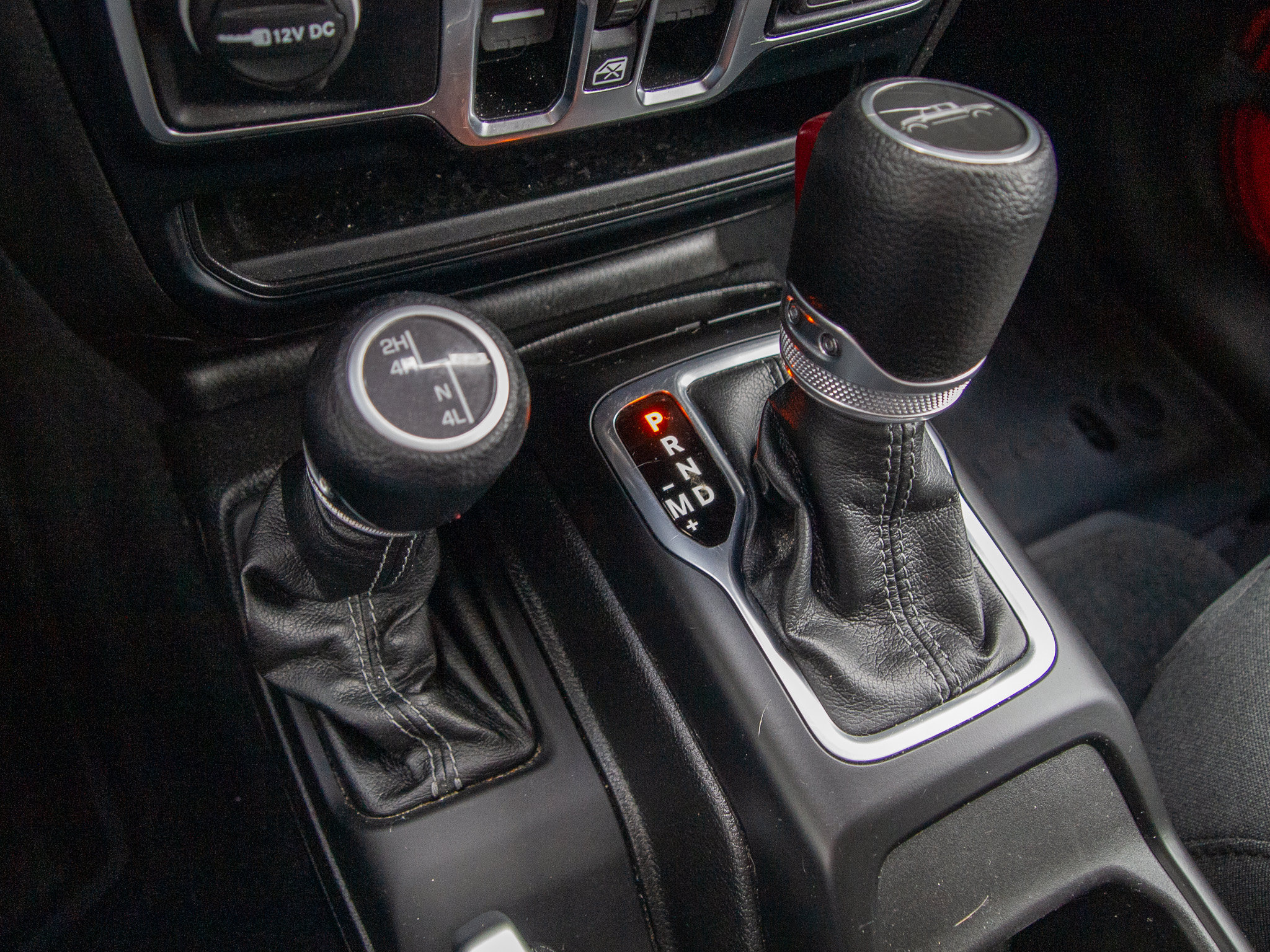 Used 2024 Jeep Gladiator Sport AWD/4WD image 18