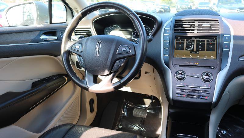 Used 2019 Lincoln MKC Reserve w/ MKC Climate Package AWD/4WD image 24