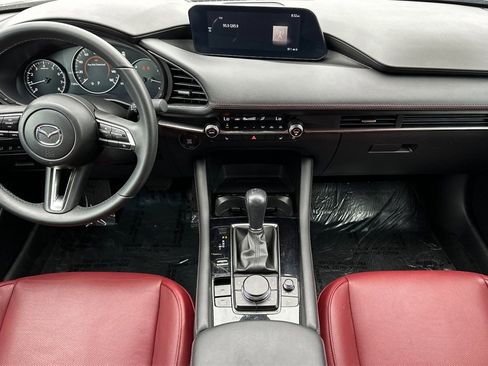 Used 2024 MAZDA MAZDA3 s image 13
