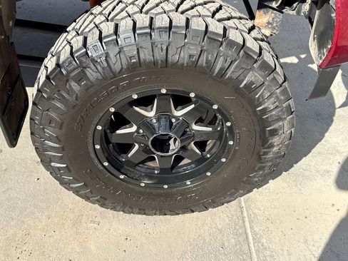 Used 2018 Ford F350 Platinum w/ FX4 4x4 Off Road Package image 25