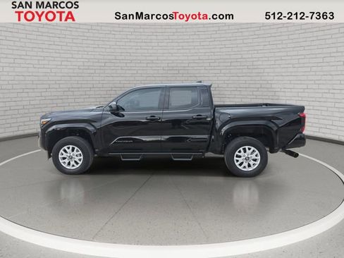 Used 2025 Toyota Tacoma SR5 AWD/4WD image 8