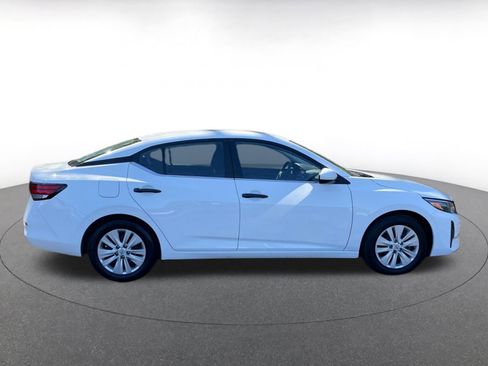 Used 2025 Nissan Sentra S image 16