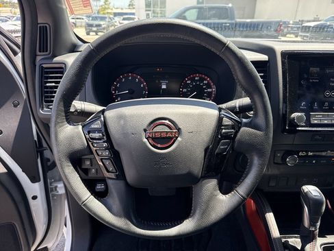 Used 2024 Nissan Frontier Pro-X RWD image 14