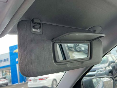 Used 2023 Chevrolet Equinox LS FWD image 18